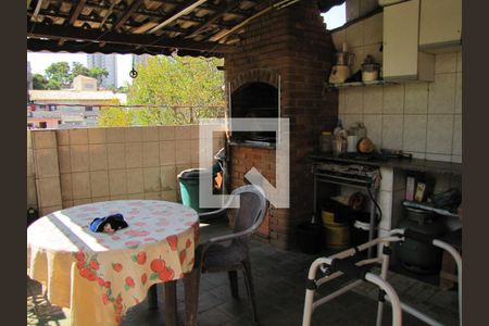 Casa à venda com 200m², 3 quartos e 3 vagasQuintal