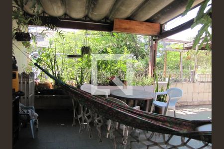 Casa à venda com 200m², 3 quartos e 3 vagasQuintal