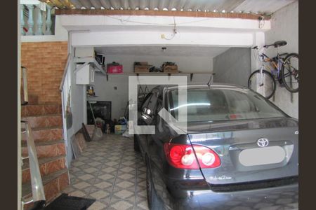 Casa à venda com 200m², 3 quartos e 3 vagas Casa à venda com 200m², 3 quartos e 3 vagasGaragem