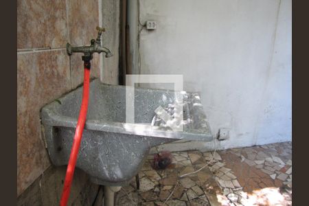 Casa à venda com 200m², 3 quartos e 3 vagasÁrea de Serviço Casa 2