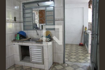 Casa à venda com 200m², 3 quartos e 3 vagasCozinha Casa 2