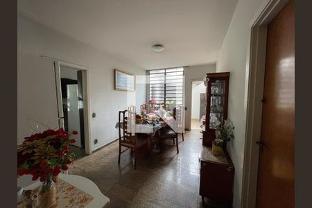 Casa à venda com 560m², 5 quartos e 6 vagas Casa à venda com 560m², 5 quartos e 6 vagasCozinha