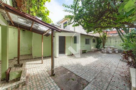 Casa à venda com 138m², 3 quartos e 2 vagas Casa à venda com 138m², 3 quartos e 2 vagasQuintal