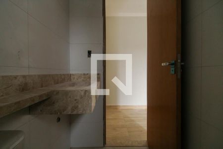 Casa à venda com 180m², 3 quartos e 1 vaga Casa à venda com 180m², 3 quartos e 1 vagaBanheiro