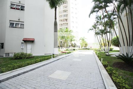 Apartamento à venda com 73m², 3 quartos e 1 vaga Apartamento à venda com 73m², 3 quartos e 1 vagaÁrea Comum