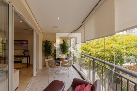 Sacada de apartamento para alugar com 3 quartos, 140m² em Itaim Bibi, São Paulo