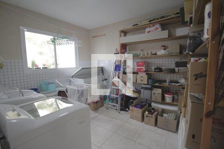 Casa de condomínio à venda com 230m², 3 quartos e 5 vagasLavanderia