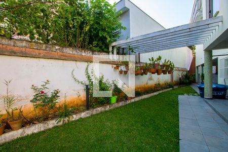 Casa à venda com 330m², 3 quartos e 3 vagasQuintal