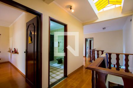 Casa à venda com 330m², 3 quartos e 3 vagasCorredor - Superior