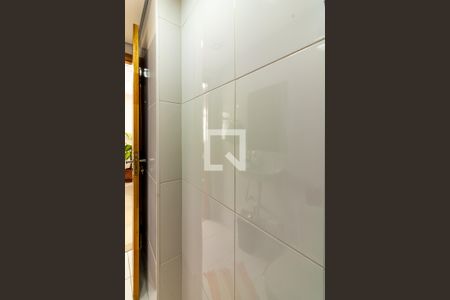 Apartamento à venda com 98m², 3 quartos e 1 vaga Apartamento à venda com 98m², 3 quartos e 1 vagaBanheiro de serviço