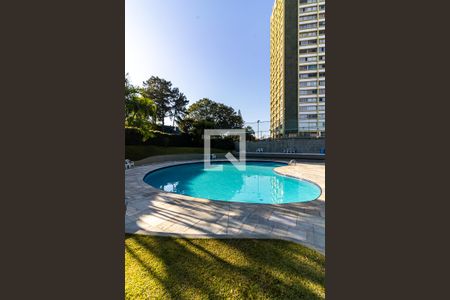 Apartamento à venda com 98m², 3 quartos e 1 vaga Apartamento à venda com 98m², 3 quartos e 1 vagaPiscina
