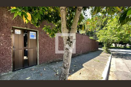 Casa à venda com 300m², 4 quartos e 3 vagasFachada