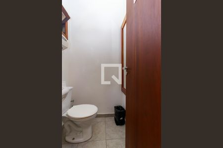 Casa à venda com 250m², 2 quartos e 3 vagasBanheiro