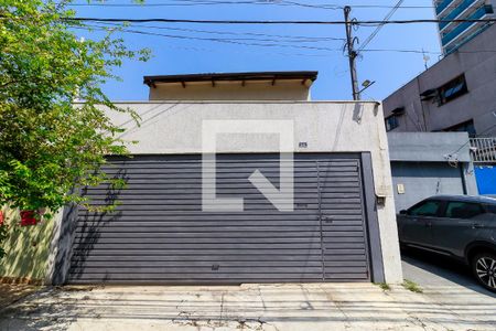 Casa à venda com 250m², 2 quartos e 3 vagasFachada