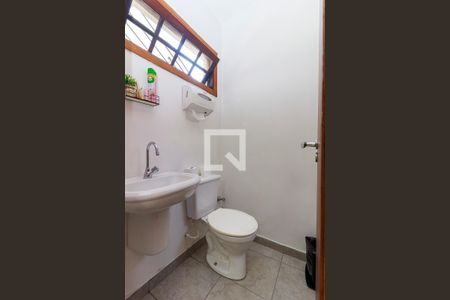 Casa à venda com 250m², 2 quartos e 3 vagasBanheiro