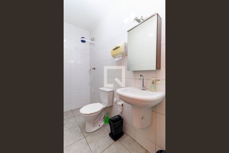 Casa à venda com 250m², 2 quartos e 3 vagasBanheiro do Quarto 1