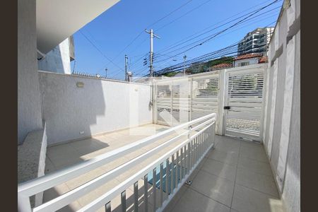 Casa de condomínio à venda com 67m², 2 quartos e 1 vagaGaragem e Entrada