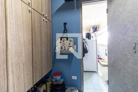 Apartamento à venda com 130m², 3 quartos e 2 vagas Apartamento à venda com 130m², 3 quartos e 2 vagasQuarto de Serviço