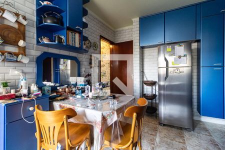 Apartamento à venda com 130m², 3 quartos e 2 vagas Apartamento à venda com 130m², 3 quartos e 2 vagasCozinha