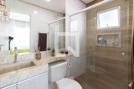 Casa à venda com 100m², 3 quartos e 2 vagas Casa à venda com 100m², 3 quartos e 2 vagasBanheiro da Suíte