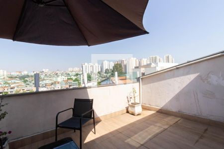 Casa à venda com 100m², 3 quartos e 2 vagas Casa à venda com 100m², 3 quartos e 2 vagasTerraço