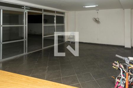 Apartamento à venda com 62m², 2 quartos e 1 vaga Apartamento à venda com 62m², 2 quartos e 1 vagaÁrea comum - Salão de festas