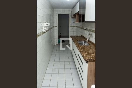 Apartamento à venda com 62m², 2 quartos e 1 vaga Apartamento à venda com 62m², 2 quartos e 1 vagaCozinha - Armários