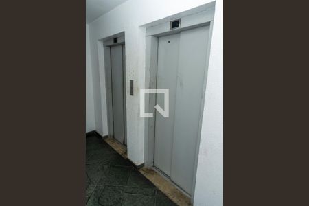 Apartamento à venda com 62m², 2 quartos e 1 vaga Apartamento à venda com 62m², 2 quartos e 1 vagaÁrea comum elevadores