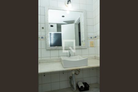 Apartamento à venda com 62m², 2 quartos e 1 vaga Apartamento à venda com 62m², 2 quartos e 1 vagaBanheiro Social