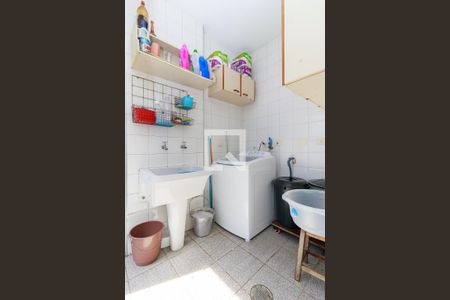 Casa à venda com 150m², 3 quartos e 3 vagas Casa à venda com 150m², 3 quartos e 3 vagasÁrea de Serviço