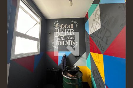 Casa à venda com 200m², 4 quartos e 2 vagasBanheiro 1