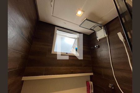 Casa à venda com 200m², 4 quartos e 2 vagasBanheiro da suite 1