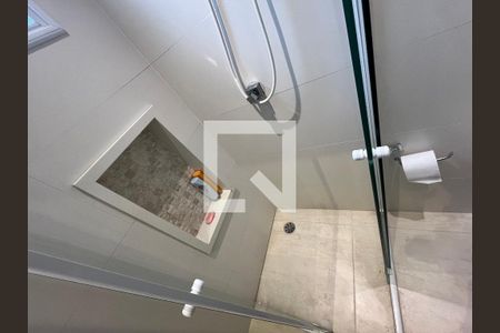 Casa à venda com 200m², 4 quartos e 2 vagasBanheiro da suite 2