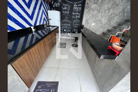 Casa à venda com 200m², 4 quartos e 2 vagasÁrea comum