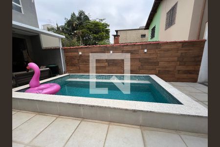 Casa à venda com 200m², 4 quartos e 2 vagasÁrea comum