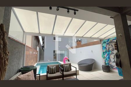 Casa à venda com 200m², 4 quartos e 2 vagasÁrea comum