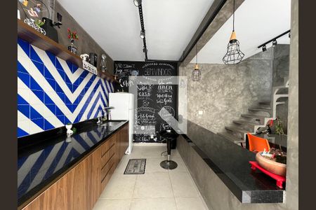 Casa à venda com 200m², 4 quartos e 2 vagasÁrea comum