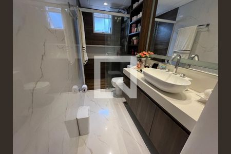 Casa à venda com 200m², 4 quartos e 2 vagasBanheiro da suite 1