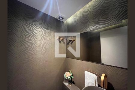 Casa à venda com 200m², 4 quartos e 2 vagasLavabo