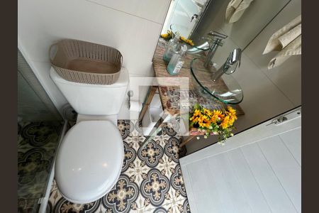 Casa à venda com 200m², 4 quartos e 2 vagasBanheiro 2