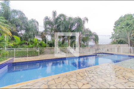 Apartamento à venda com 64m², 3 quartos e 1 vaga Apartamento à venda com 64m², 3 quartos e 1 vagaÁrea Comum - Piscina