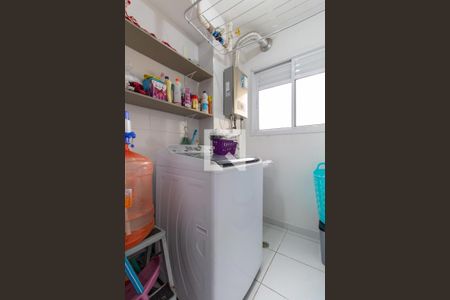 Apartamento à venda com 64m², 3 quartos e 1 vaga Apartamento à venda com 64m², 3 quartos e 1 vagaCozinha e Área de Serviço