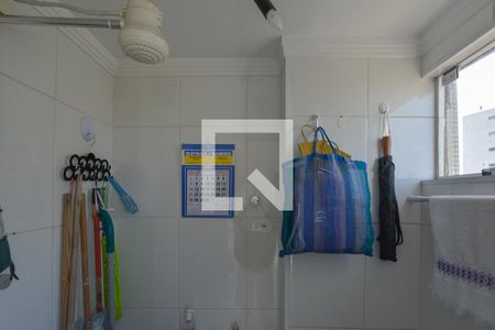 Apartamento à venda com 90m², 3 quartos e 2 vagas Apartamento à venda com 90m², 3 quartos e 2 vagasÁrea de Serviço