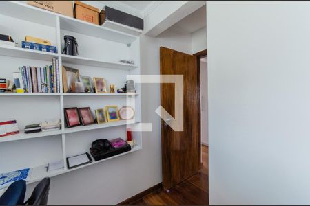 Apartamento à venda com 90m², 3 quartos e 2 vagasQuarto 2