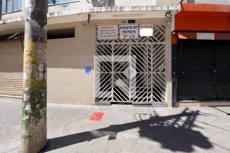 Studio à venda com 34m², 1 quarto e sem vaga Studio à venda com 34m², 1 quarto e sem vagaFachada