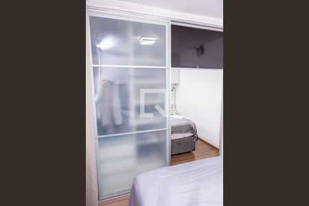 Casa à venda com 100m², 2 quartos e 2 vagas Casa à venda com 100m², 2 quartos e 2 vagasQuarto 2