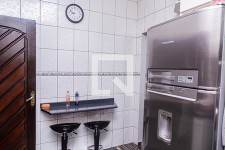 Casa à venda com 100m², 2 quartos e 2 vagas Casa à venda com 100m², 2 quartos e 2 vagasCozinha