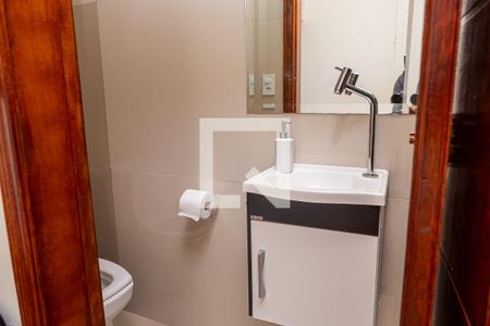 Casa à venda com 100m², 2 quartos e 2 vagas Casa à venda com 100m², 2 quartos e 2 vagasBanheiro 2