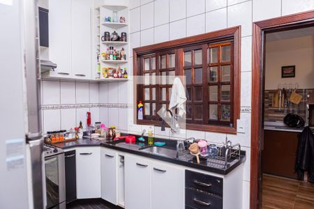 Casa à venda com 100m², 2 quartos e 2 vagas Casa à venda com 100m², 2 quartos e 2 vagasCozinha