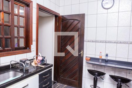 Casa à venda com 100m², 2 quartos e 2 vagas Casa à venda com 100m², 2 quartos e 2 vagasCozinha